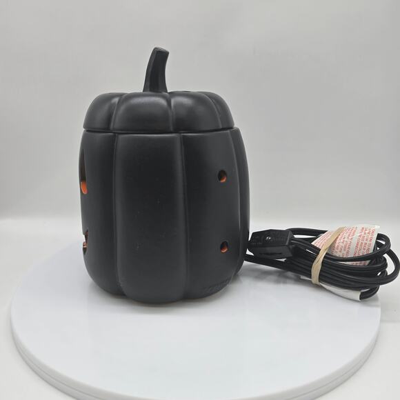 Scentsy Jack Wax Warmer Jack-O-Lantern Black Retired Halloween Full Size w/Box - Picture 2 of 9